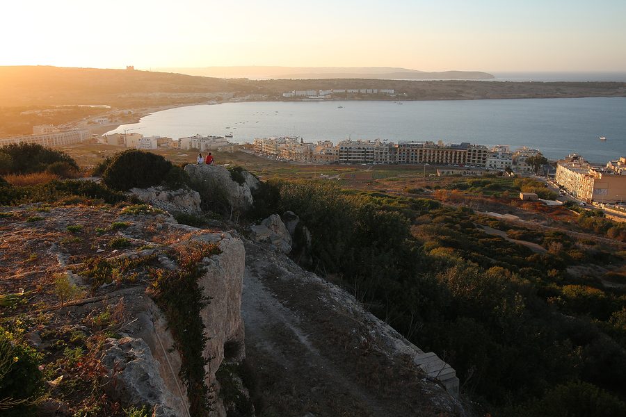 Blick über die Mellieħa Bay auf Malta