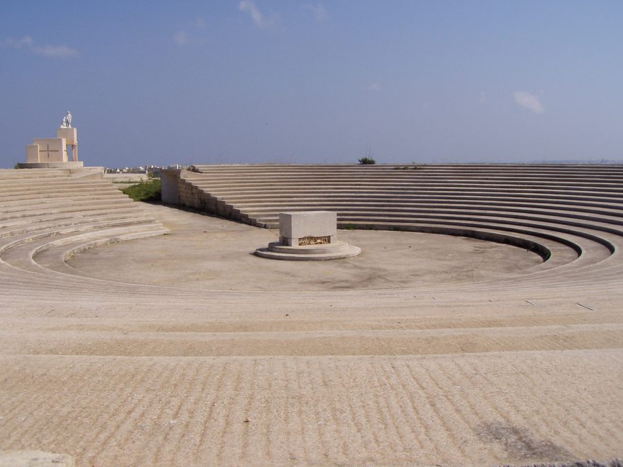 Via-Crucis-Amphitheater in Ta’ Ghammar auf Gozo